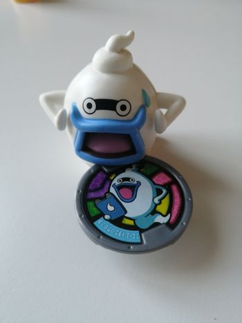 figurine et médaillon yo-kaï watch