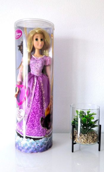 Poupée chantante Raiponce 1ère edition Disney NEUVE