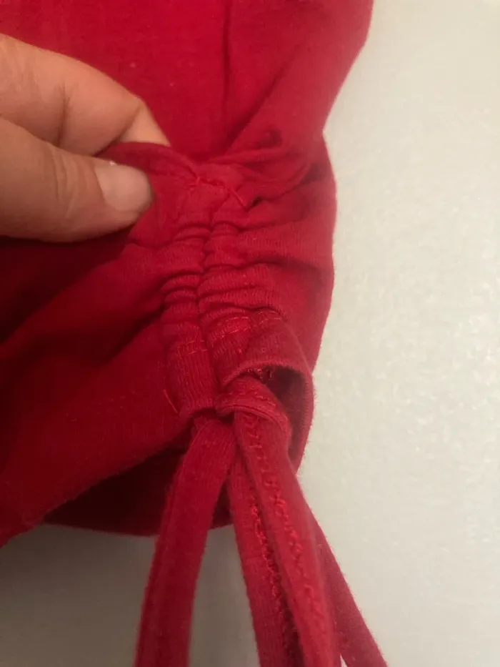 Top rouge croisé Streetwear Society – Taille L – décolleté en V, ajustable côté gauc - photo numéro 4