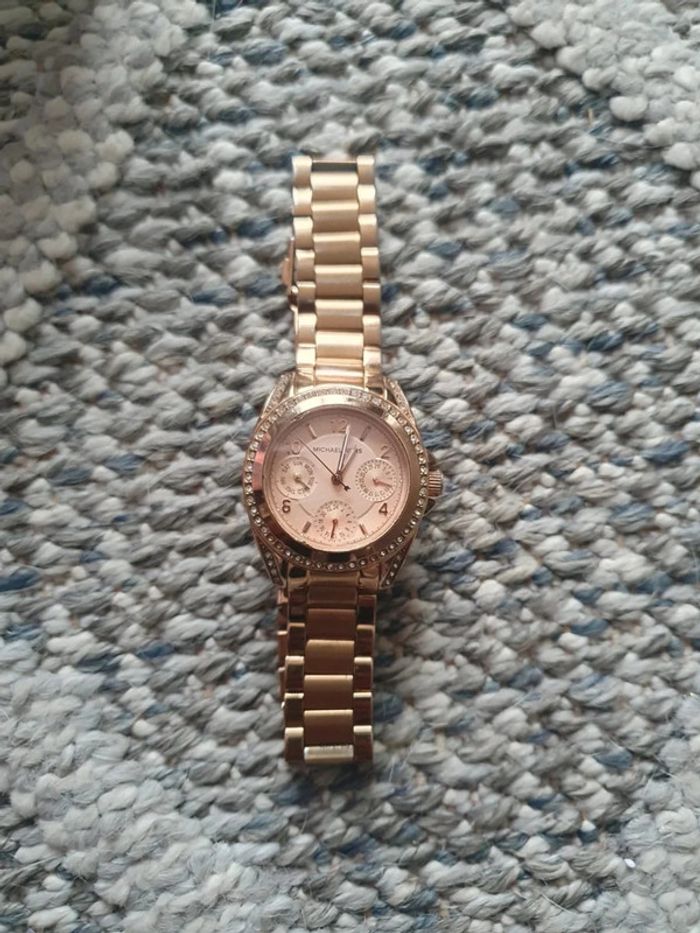Montre Michael Kors doré rose - photo numéro 5