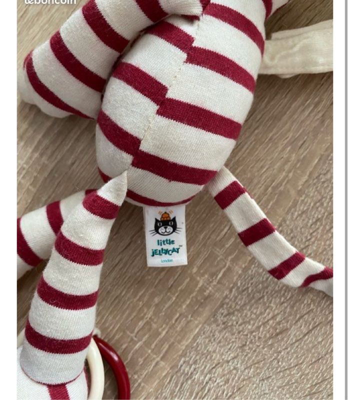 Peluche singe rayé rouge jellycat - photo numéro 2