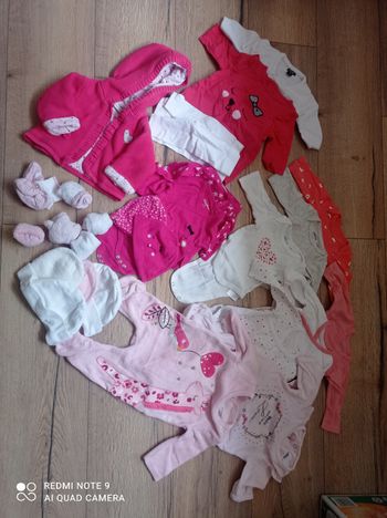 Lot vêtements 1 mois