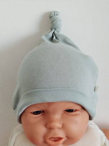 Bonnet vert Obaibi taille 1-3mois