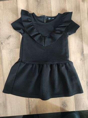 Robe noire 3/4 ans