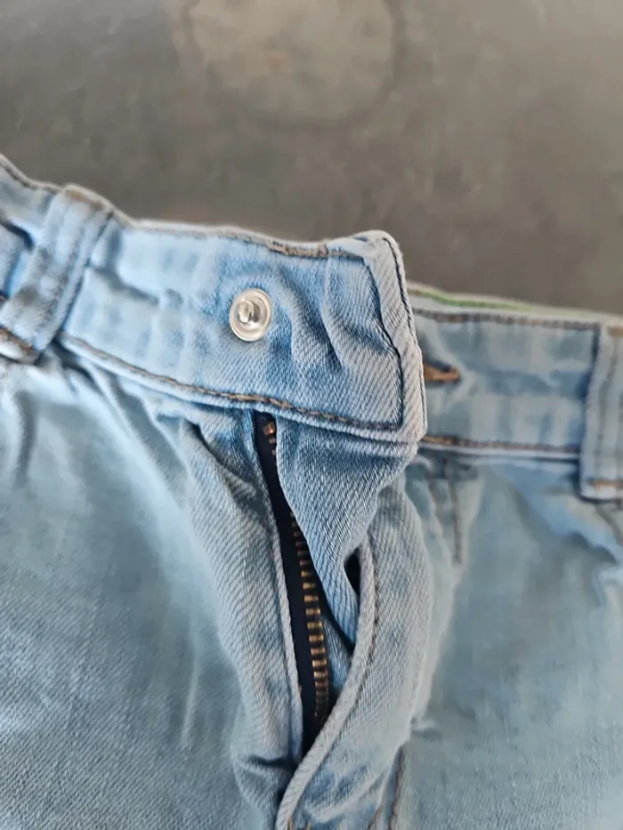 Jean skinny bleu clair kiabi 7 ans - photo numéro 2