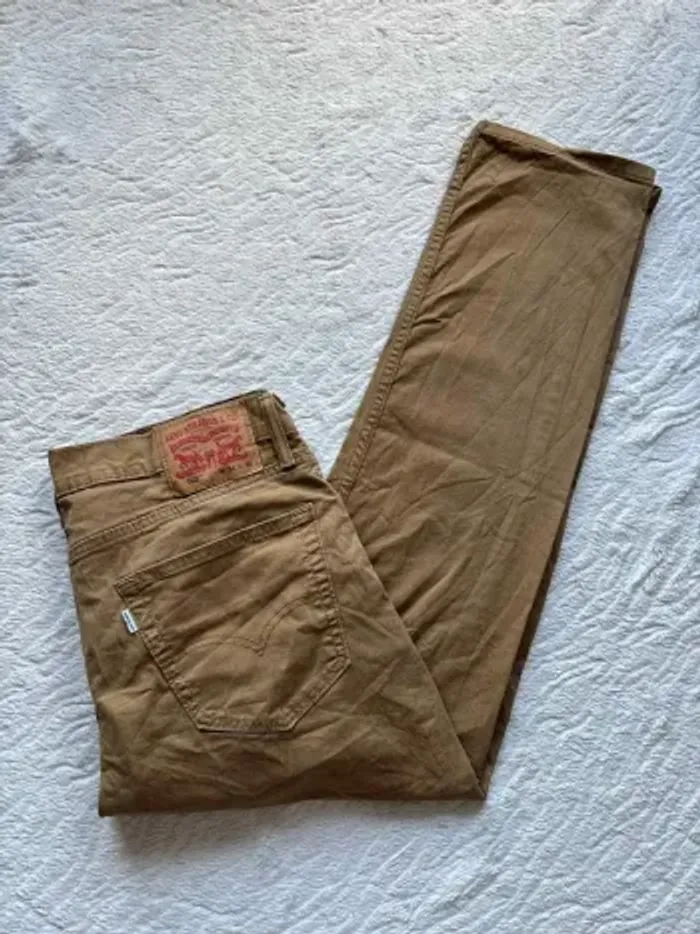 Jean pantalon Levi’s 502 beige camel homme L/44 W34 L30 Slim Tapered