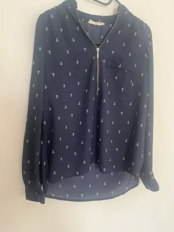 Chemise cache cache
