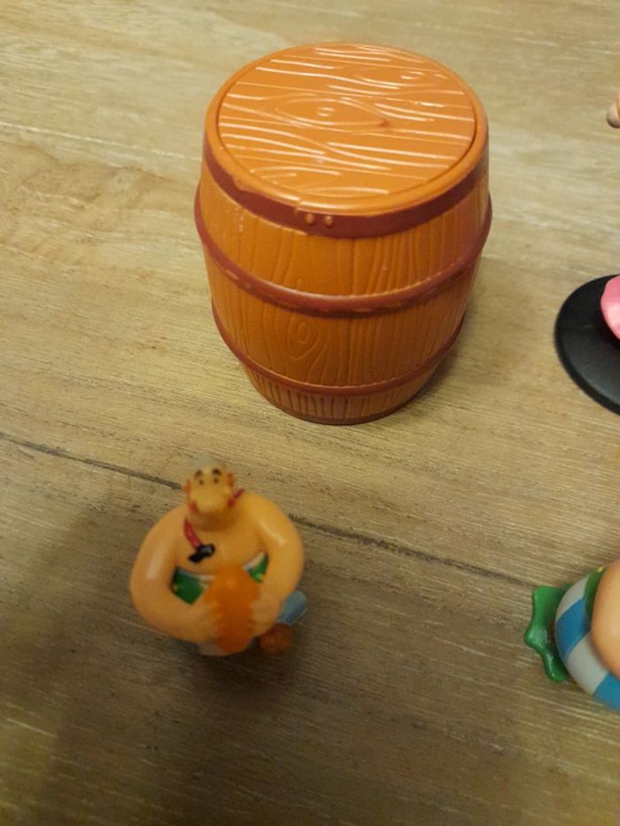 Lot de 7 figurines d'Asterix - photo numéro 6