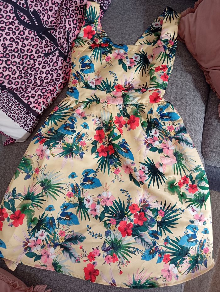 Magnifique robe Naf Naf jeune fleuri ,40 - photo numéro 5