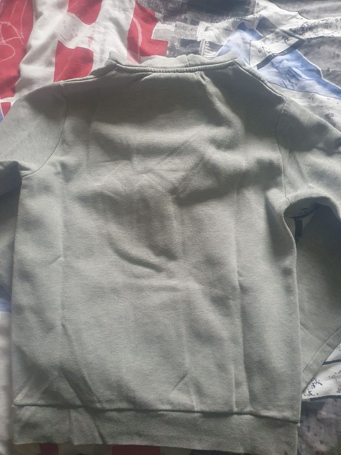 Pull attaque des titan - photo numéro 4