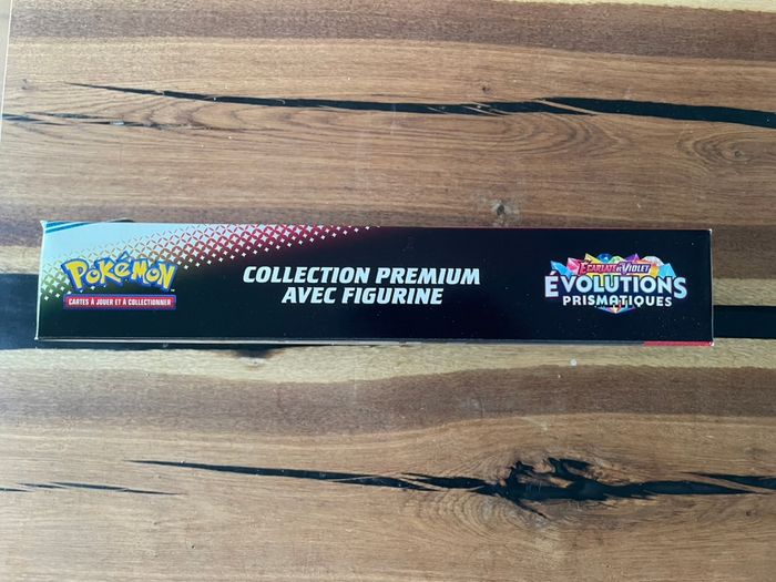 Pokémon - Coffret Collection Premium Figurine EV8.5 : Évolutions Prismatiques - photo numéro 3