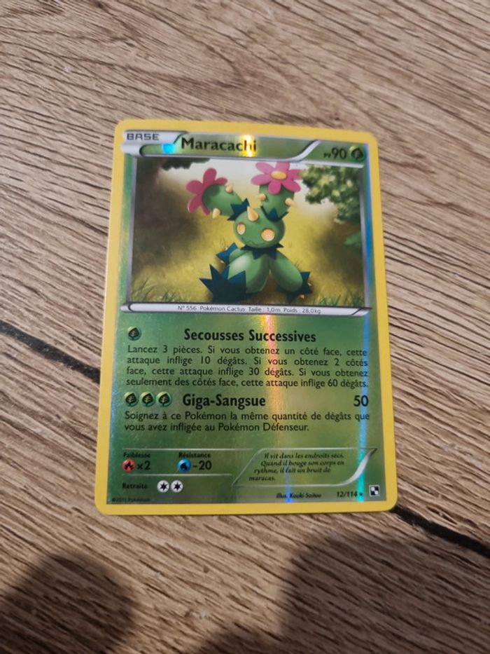 Carte pokémon maracachi reverse 12/114 année 2011