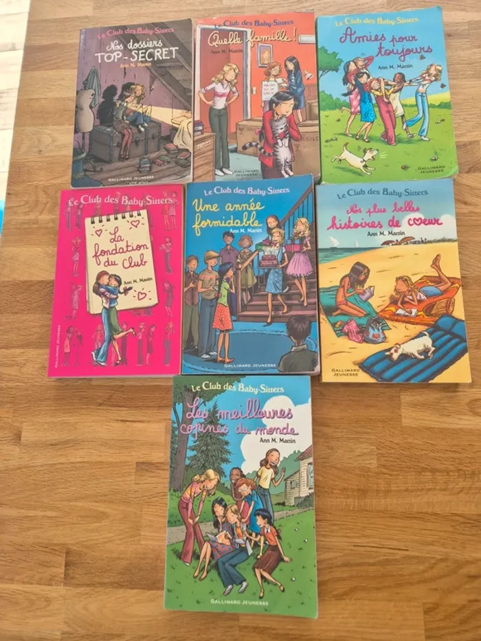 Lot de 7 romans le club des baby-sitters