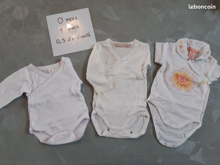 Lot complet de vêtements bébé (fille) 0-12 mois