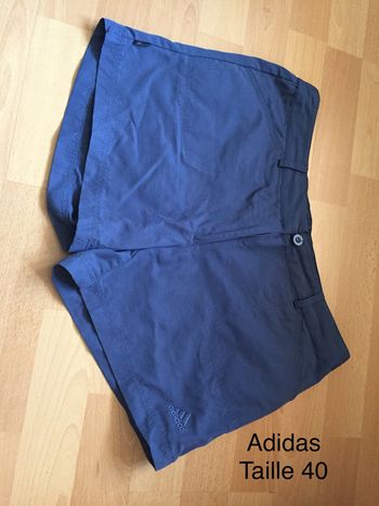 Short bleu Adidas Taille 40