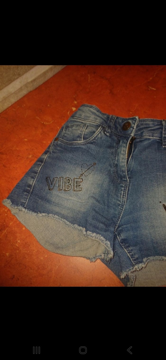 Short fille taille 8 ans - photo numéro 3