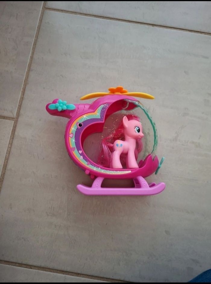 Little poney - photo numéro 2