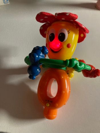 Hochet musical petite fleur Vtech