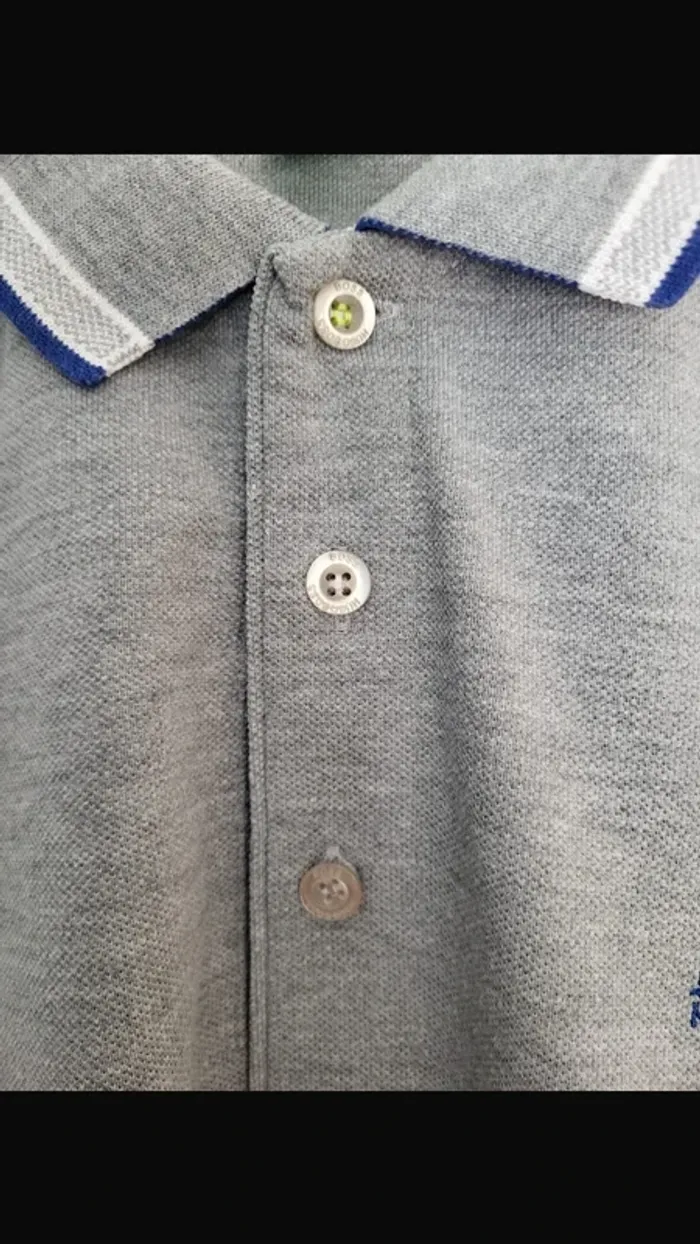 Polo manche courte Hugo Boss taille M coupe modern fit impeccable - photo numéro 5