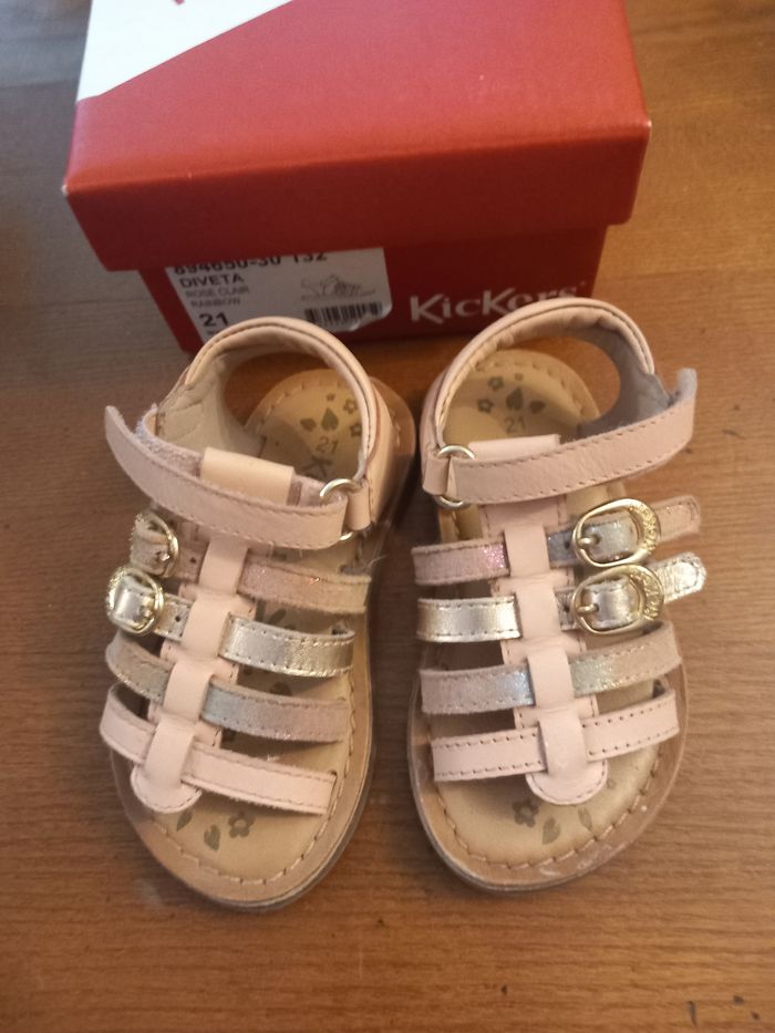 Sandales taille 21