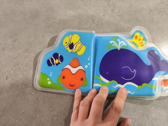 Lot de 4 livres plastifiés bébé – Thème animaux – Très bon état - photo numéro 9