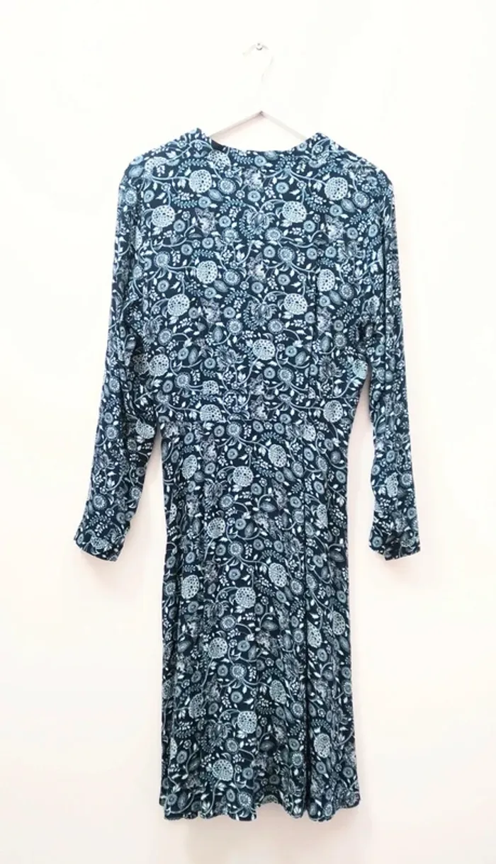 Jolie robe Monoprix taille 40 - photo numéro 5