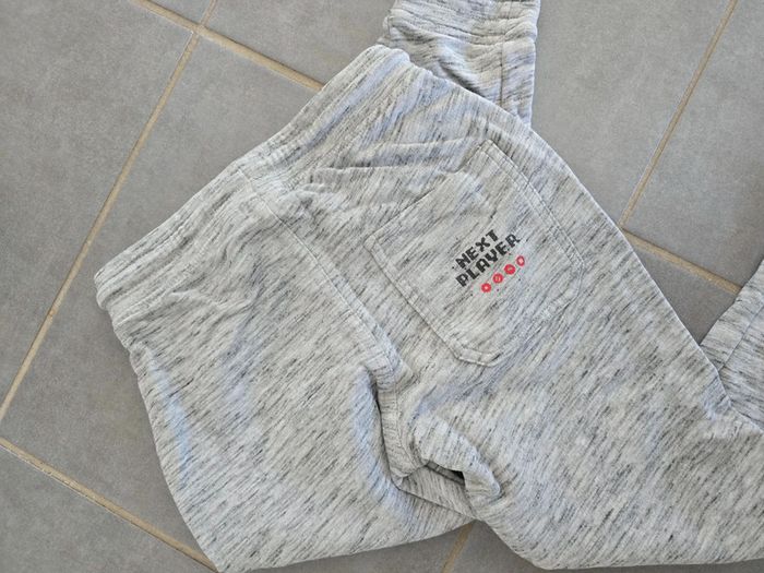 Jogging gris - photo numéro 3
