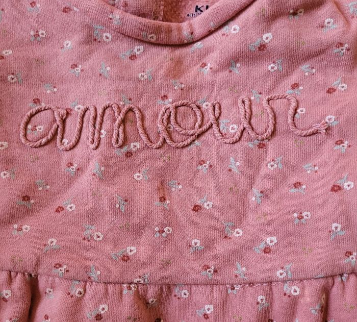 Robe molletonné fleurie taille 24 mois - photo numéro 2