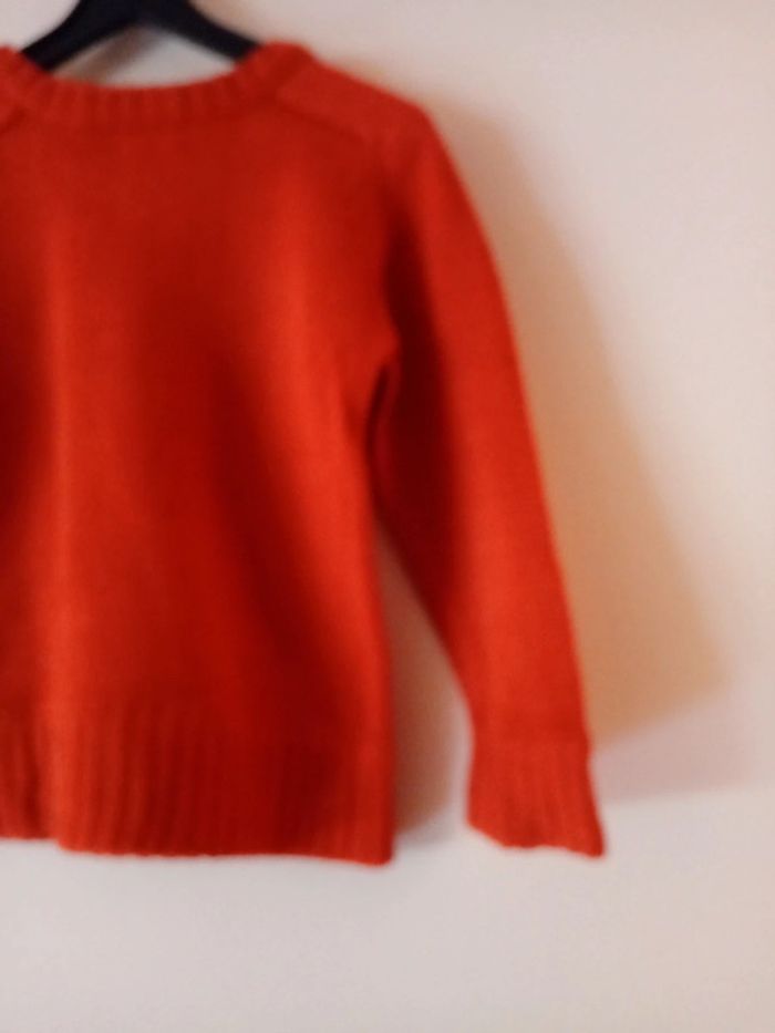 Joli pull orange. Hema. 3 ans - photo numéro 9