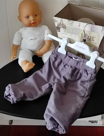 👶 Pantalon bébé fille 9 mois – Gris violet – Très bon état