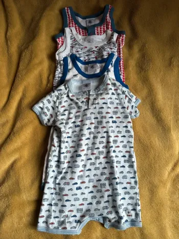 Lot de 4 combinaison short petit bateau 6 mois