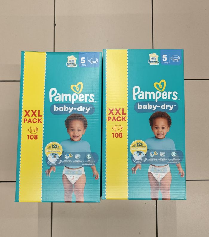 216 couches taille 5 baby dry pampers