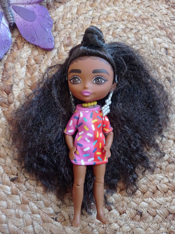 Poupée barbie extra mini - photo numéro 2