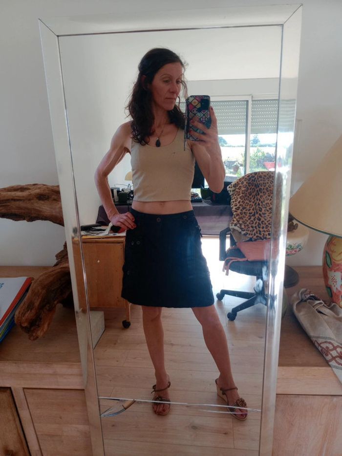 Jupe 40 noire type délavé c88