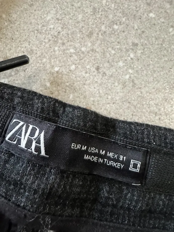 Pantalon noir Zara, taille M, très bon état , 42x100cm - photo numéro 2