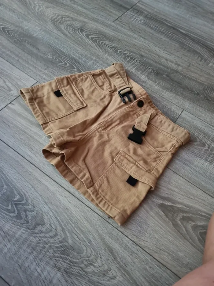 Short jeans brun 10-11ans