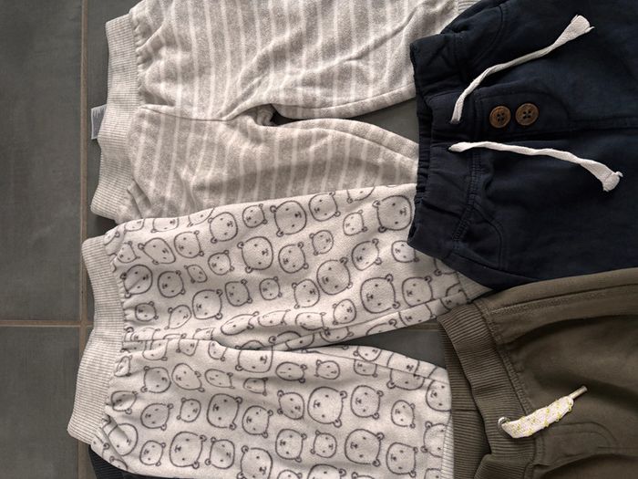 Lot de jogging / pantalon - photo numéro 5