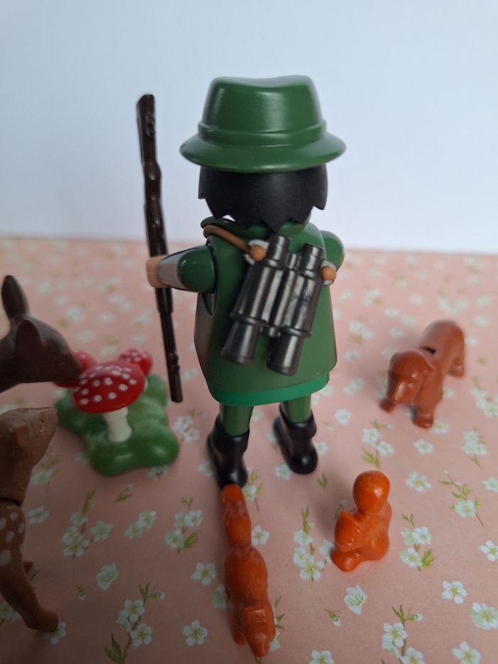 Figurine Playmobil Garde forestier écureuils chevreuils - photo numéro 3