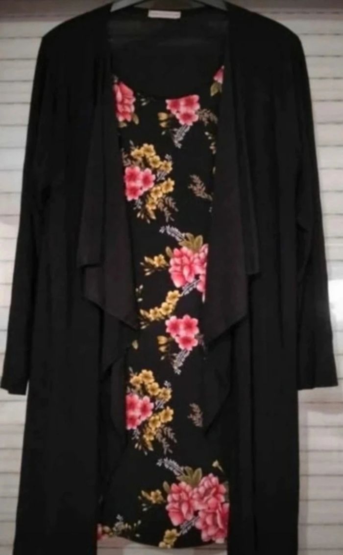 Gilet long en très bon état taille unique