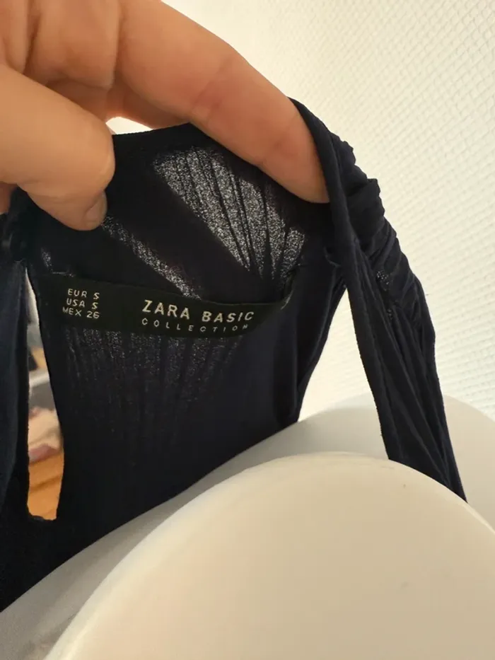 Blouse bleu marine en très bon état taille S Zara - photo numéro 6
