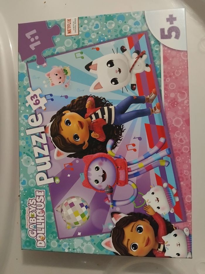 Puzzle gabby 63 pièces