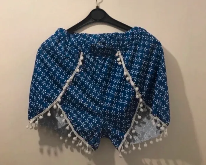 Short 🩳 femme taille haute à dentelle bleu et blanc taille XL