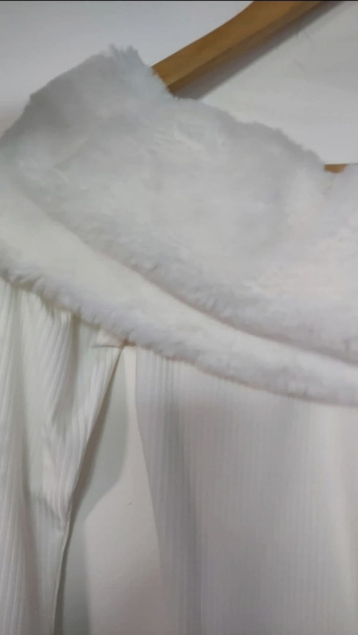 Magnifique robe épaules dénudées - photo numéro 4