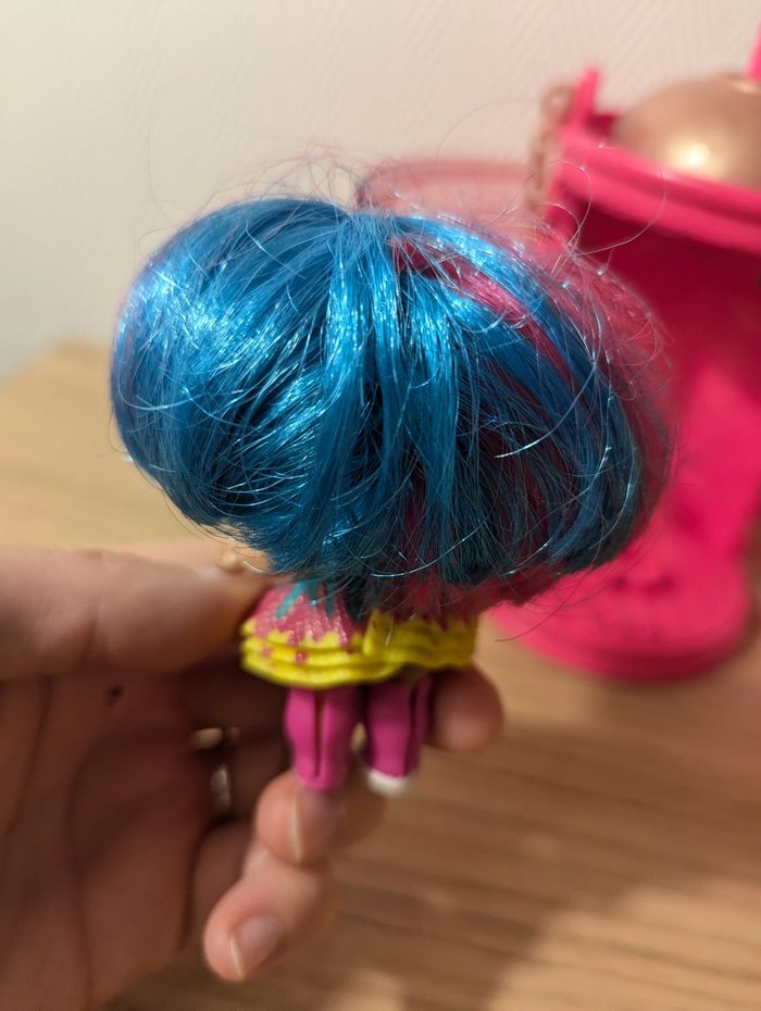 Poupée lol surprise hair goals paint - photo numéro 3