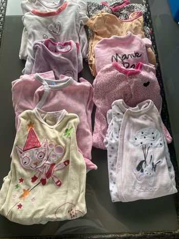 Lot vêtements fille 9 mois