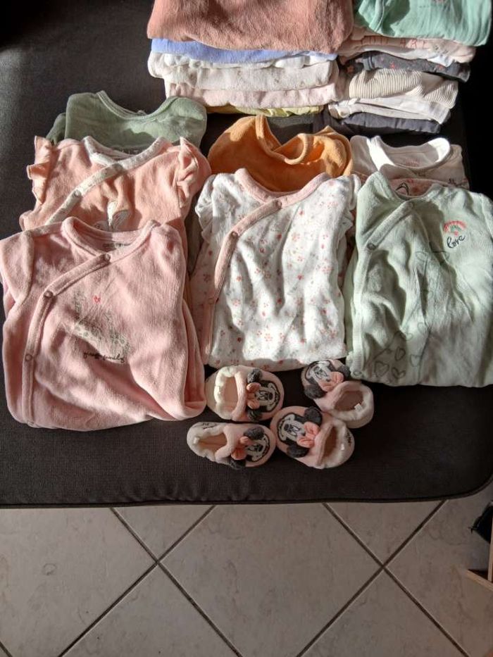 7 Pyjamas bébé fille du 3 mois