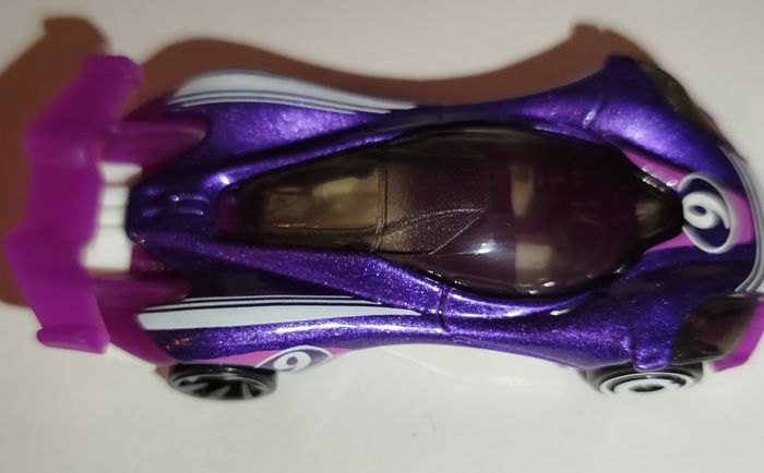 Hot Wheels Celero GT Série Netflix Let's Race 2024o - photo numéro 8