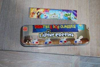 boite à crayon métallique lapins cretins