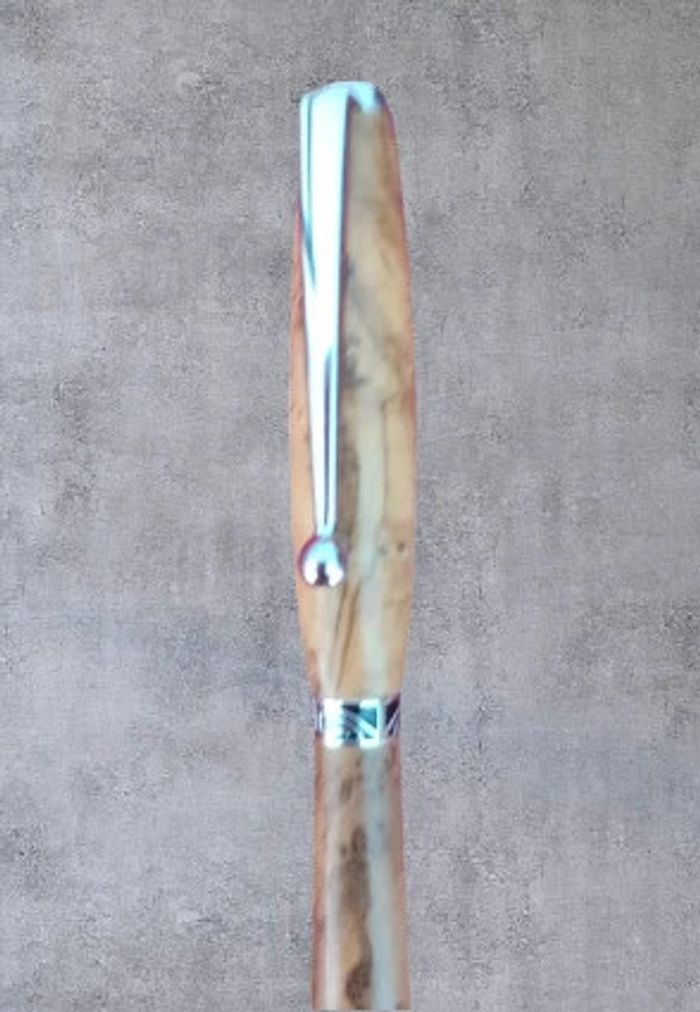 Stylo en bois - photo numéro 3