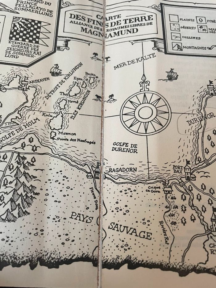 Livre dont vous êtes le héros Les maîtres des ténèbres LDVELH loup solitaire - photo numéro 4